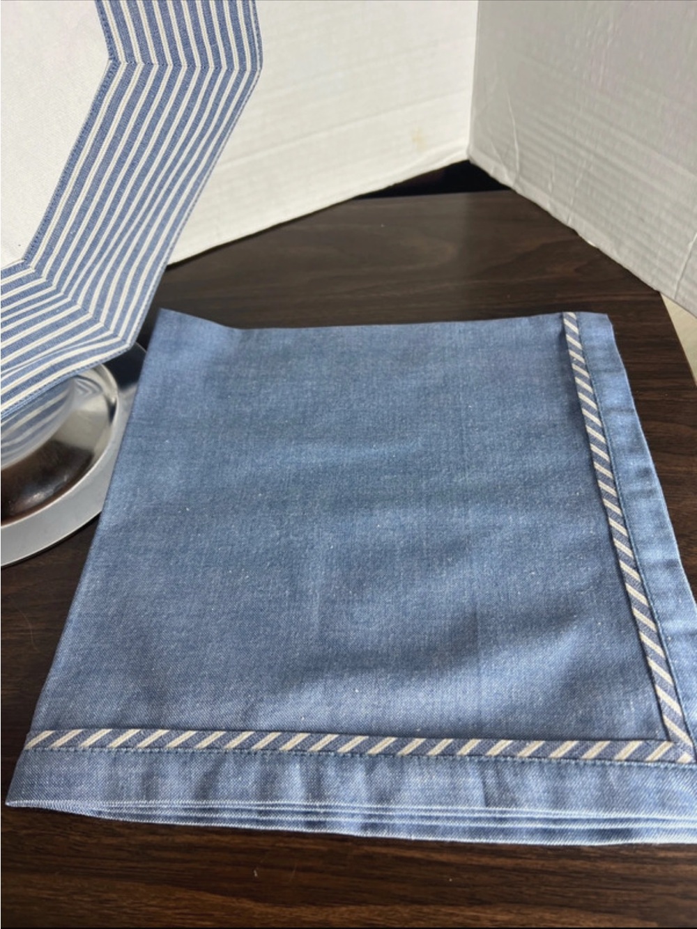 Crate & Barrel Striped Octagonal Placemat and Blue Napkin Set for 4 - Picture 3 of 6